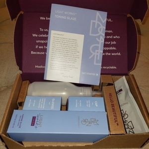 NIB Madison Reed Light Works